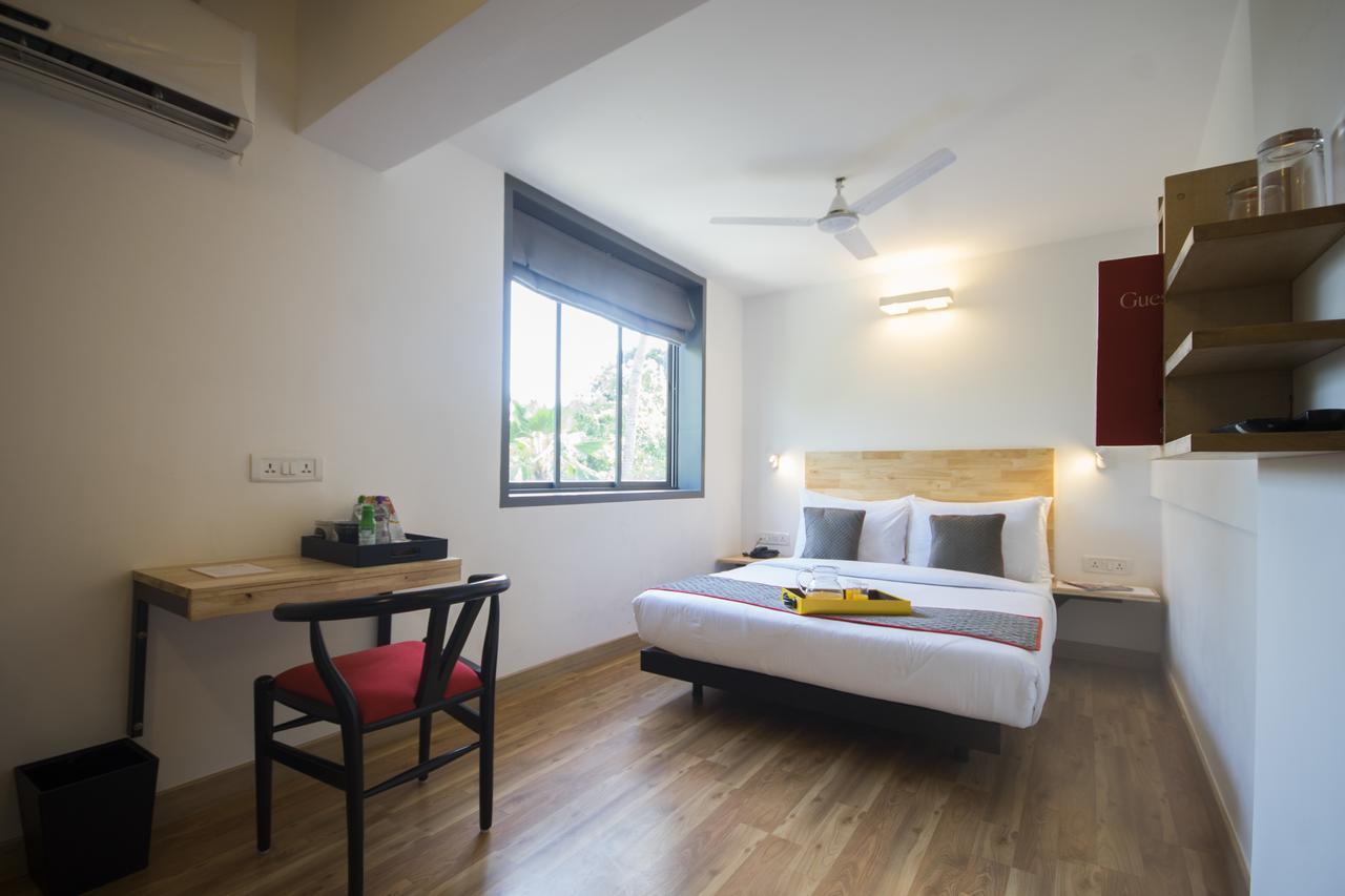 Oyo Townhouse 16 International Airport Otel Mumbai Dış mekan fotoğraf