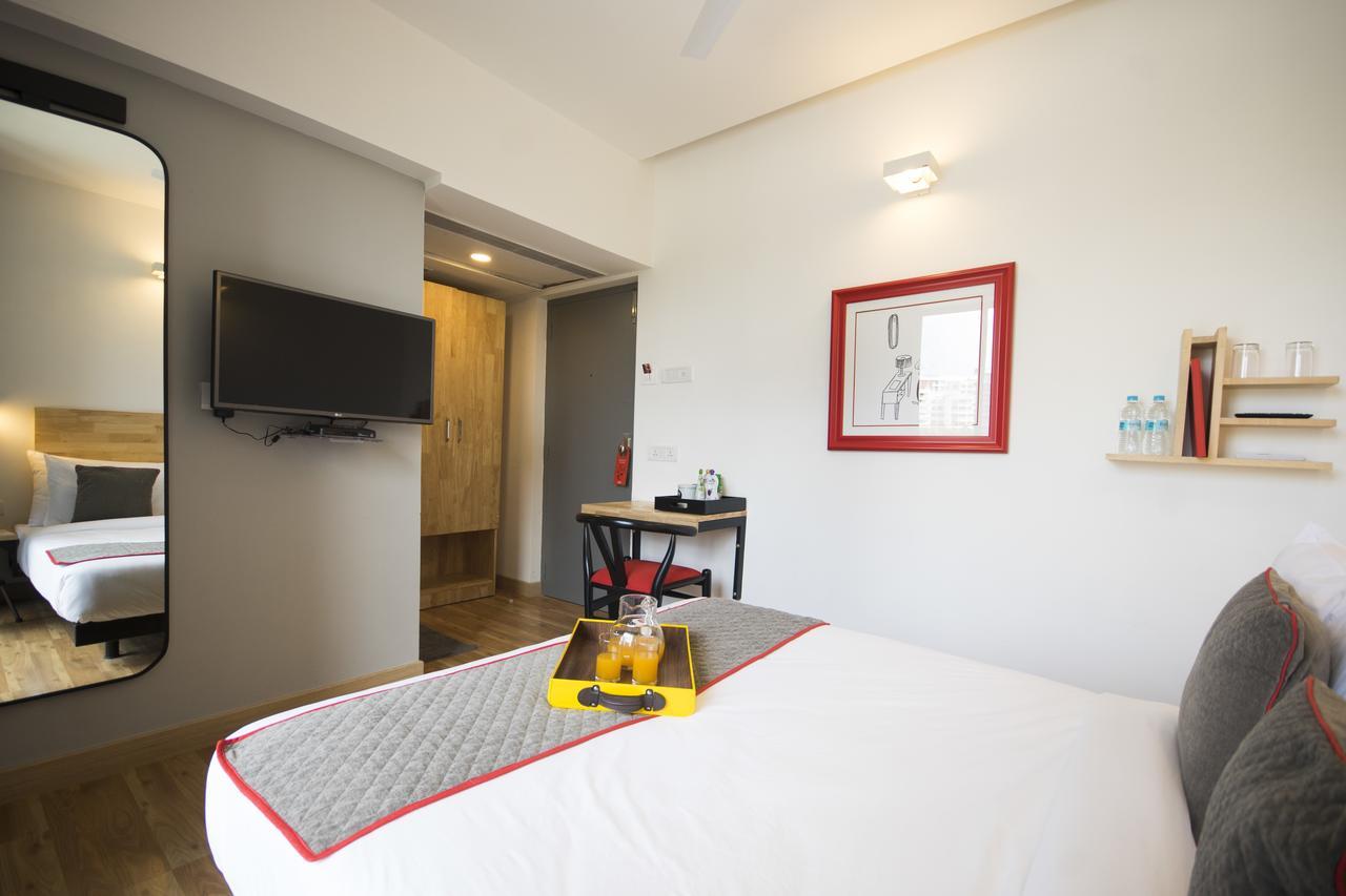 Oyo Townhouse 16 International Airport Otel Mumbai Dış mekan fotoğraf